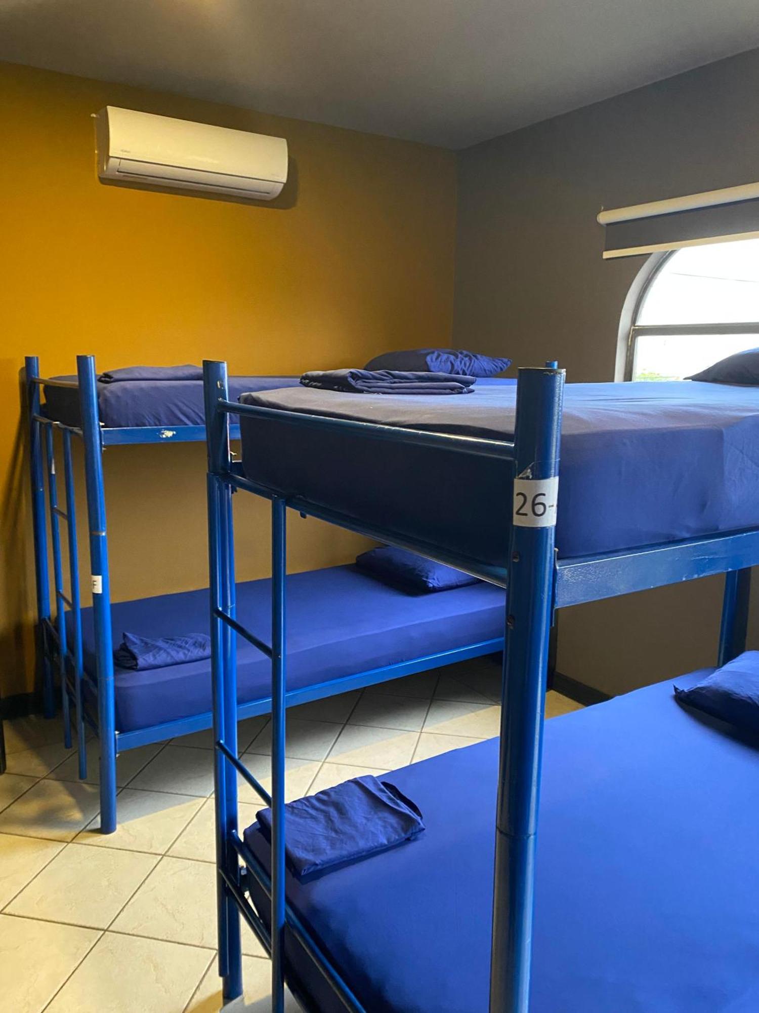 Alajuela Backpackers Airport Hostel Екстер'єр фото