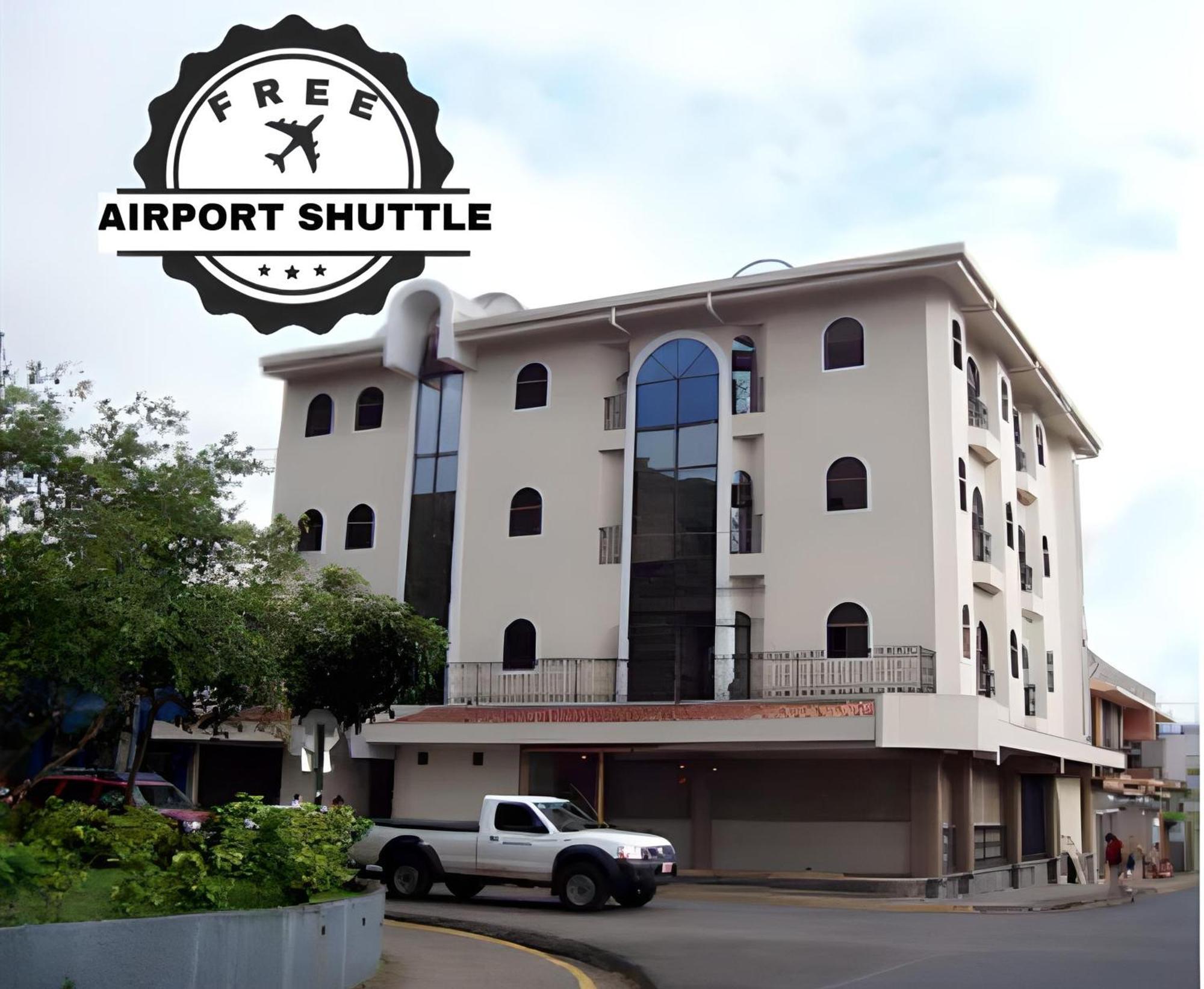 Alajuela Backpackers Airport Hostel Екстер'єр фото